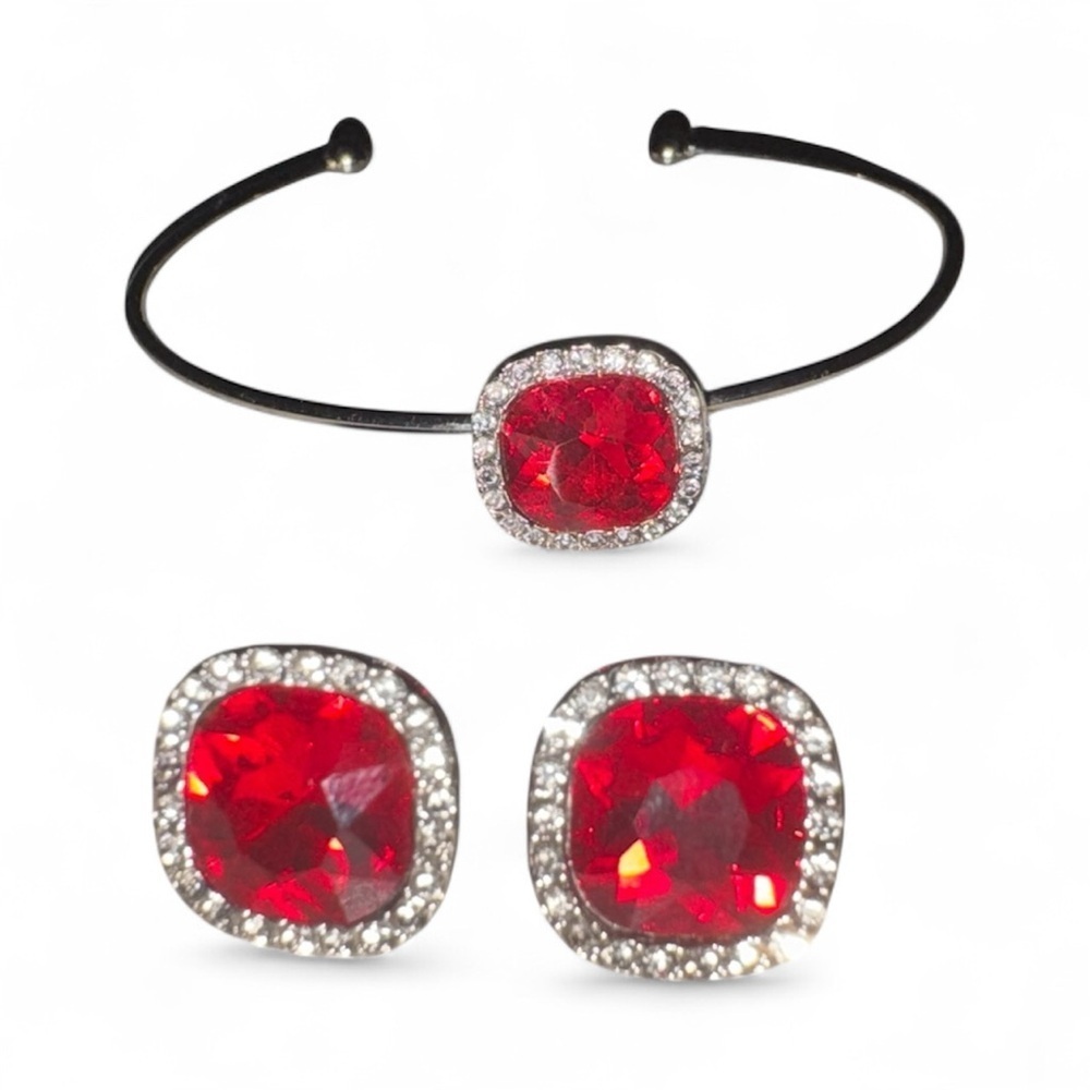 I Love Jewelry set Radiant Red Bracelet with Silver Detailing